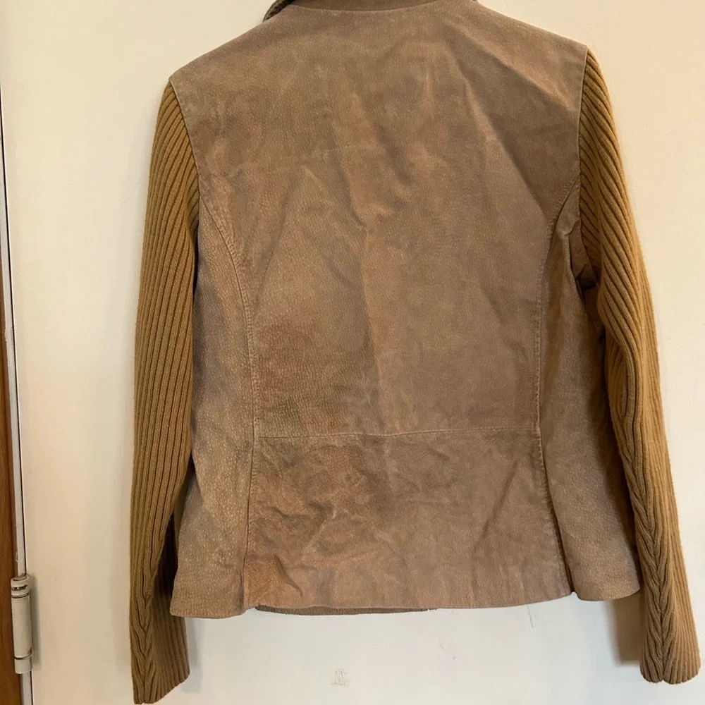 Vintage Women’s A.m.i. 100% Leather Brown Long Sleeve Jacket medium
